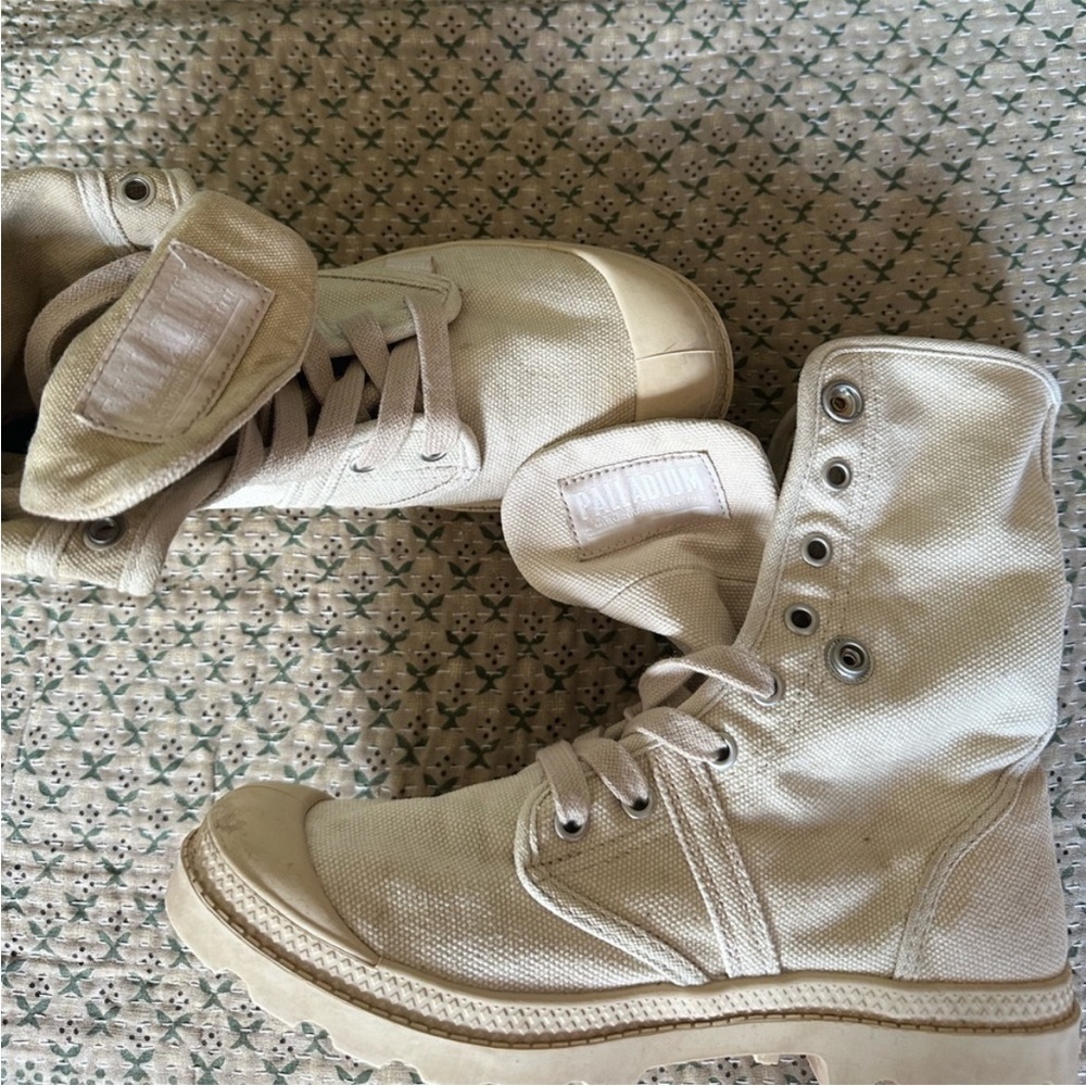 PALLADIUM Baggy Boots 7